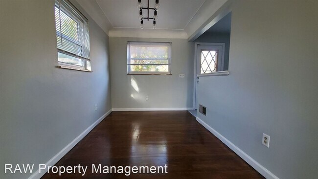 Building Photo - 4 br, 1 bath House - 3 Cedarwood Court