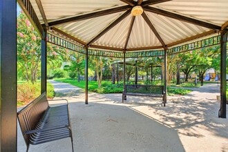 Building Photo - 10222 Thornmont Ln
