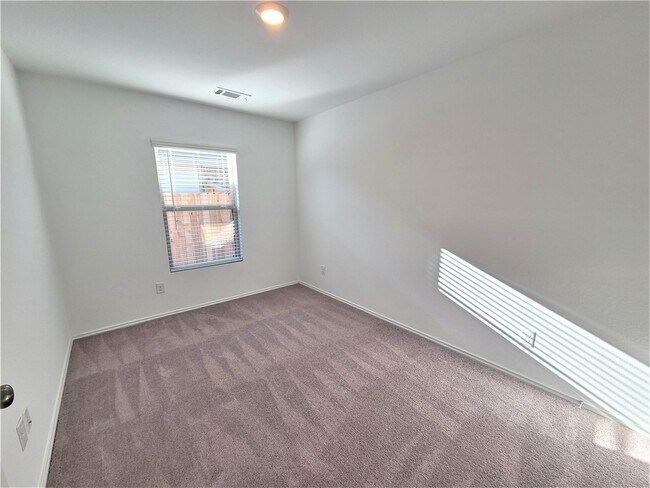 Foto del edificio - 4620 Peralta Hts Wy