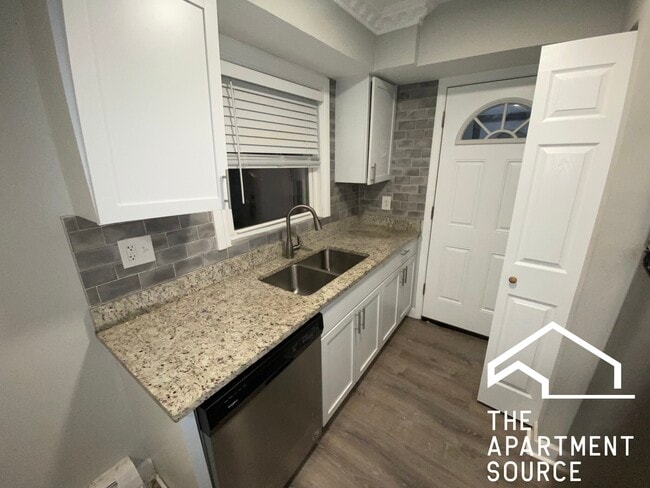 Foto del edificio - 1321 W Sherwin Ave