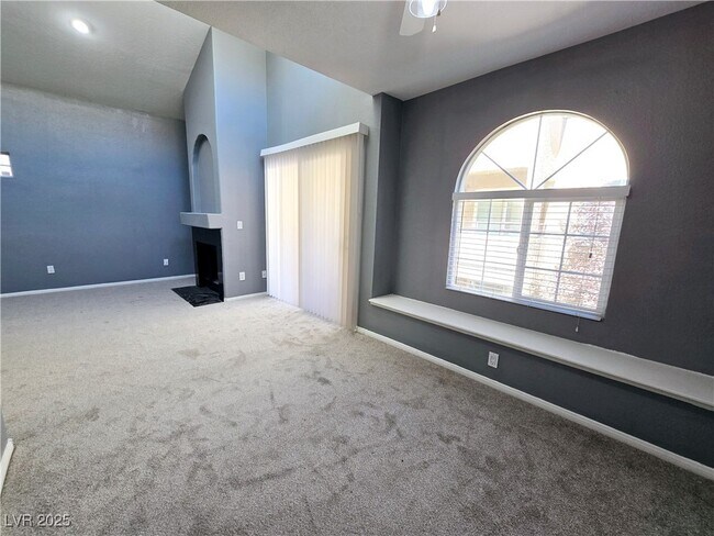 Foto del edificio - 9325 W Desert Inn Rd