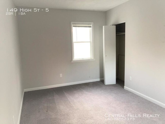 Building Photo - 2 bedroom in somersworth NH
