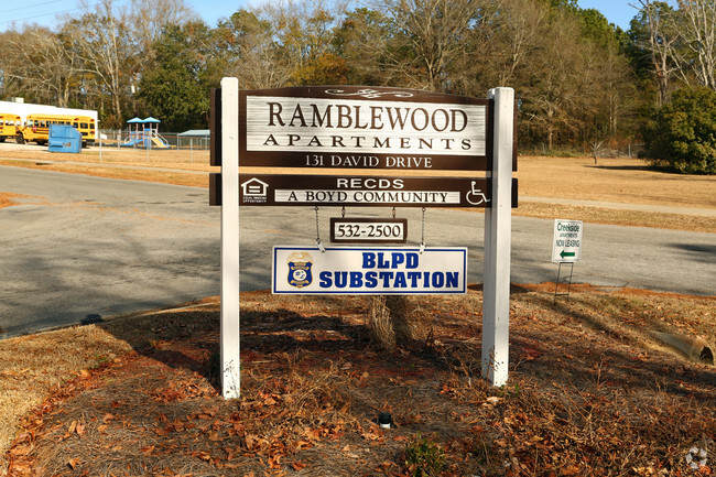 Building Photo - Ramblewood Apartments