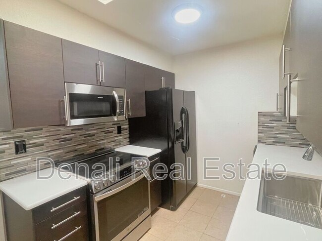 Foto del edificio - 95 N Cooper Rd