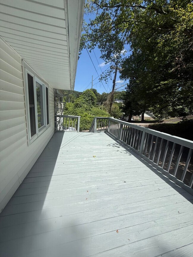 Foto del edificio - 3 Bedroom Single Family Home
