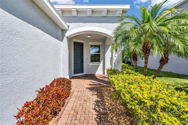 Building Photo - 8424 Nandina Dr
