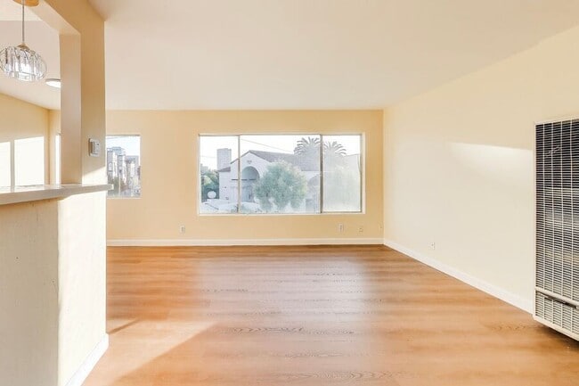 Foto del edificio - 295 Buchanan St