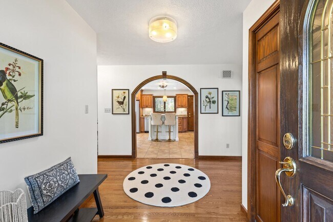 Foto del edificio - 1035 Panther Creek Rd