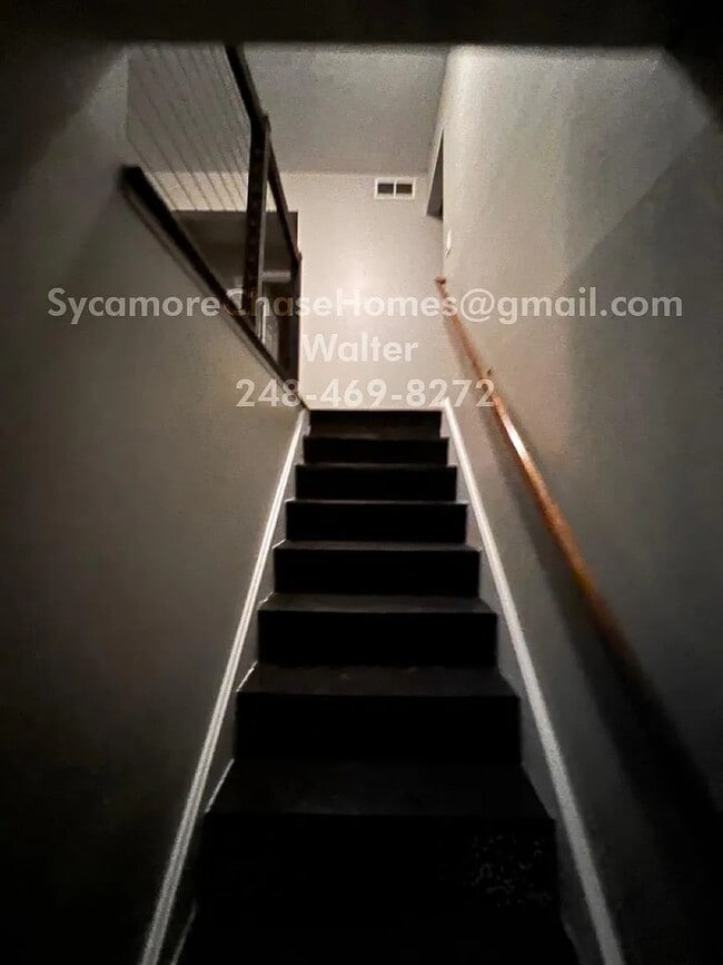 Photo - 2912 Canarsie Dr House