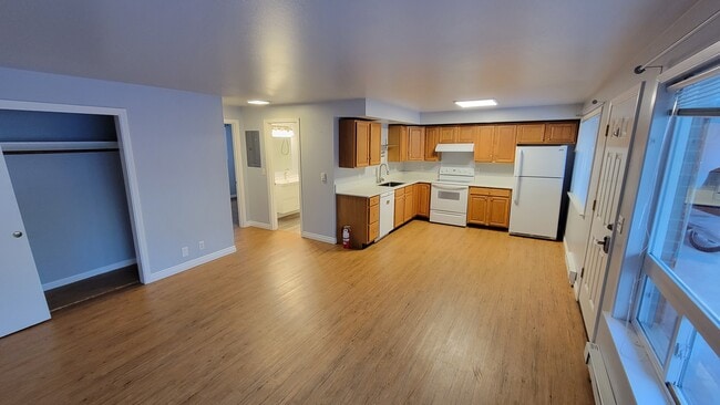 Building Photo - 1211 S Judkins St