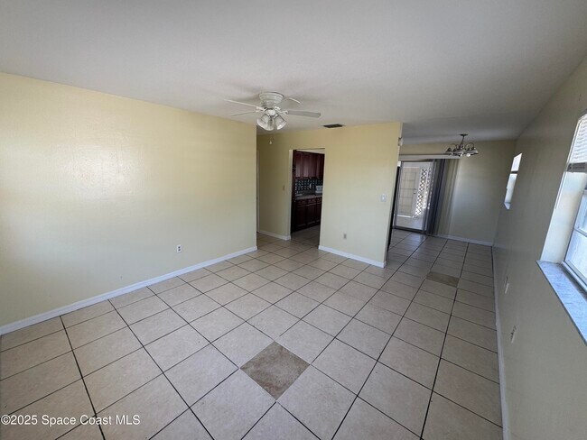 Foto del edificio - 2415 Sadler Ln