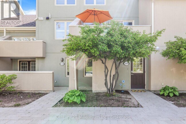 Building Photo - 107-107 Wintergreen Pl