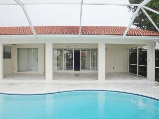 Building Photo - 910 Santa Brigida Ct