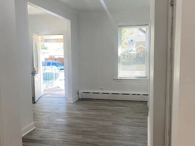 Foto del edificio - 3124 Elder Ln