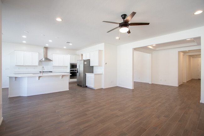 Foto del edificio - 17448 W Victory St
