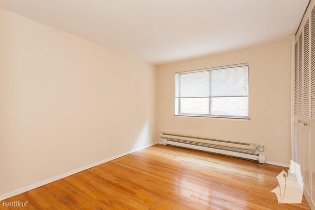 Foto del edificio - 660 W Wrightwood Ave