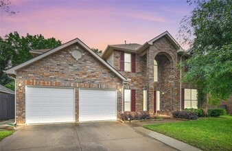 Building Photo - 2521 Timber Ridge Ln