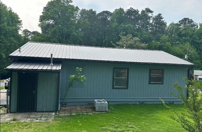 Building Photo - Beautiful 3-Bedroom Home in Quiet Cul-de-S...