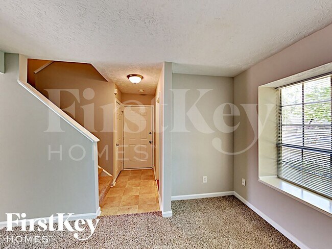 Foto del edificio - 2600 Stratford Ln