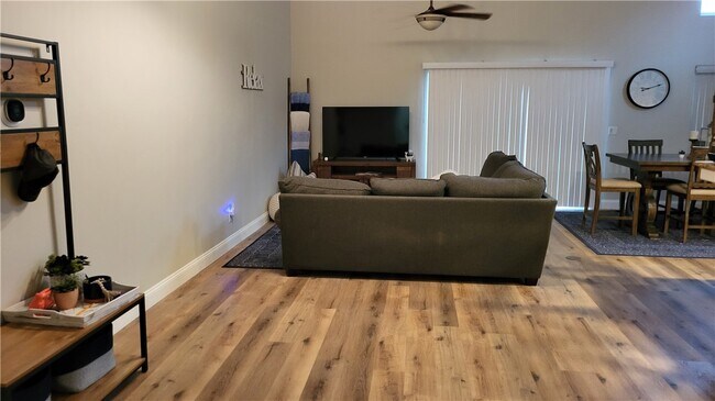 Foto del edificio - 6305 Vista Laguna Dr