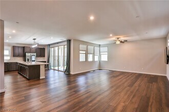 Building Photo - 3229 Vittoria Ave