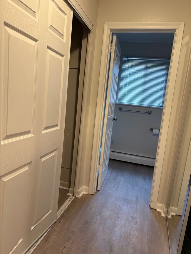 Foto del edificio - Spacious 1 Bedroom Apartment