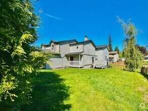 Building Photo - 727 60th St SE