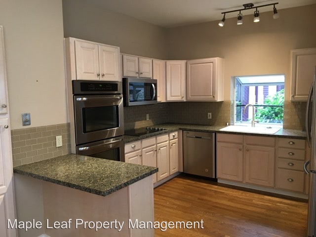Building Photo - 3 br, 2.5 bath House - 1131 35th Ave