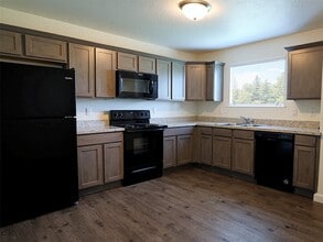 Building Photo - 21155 Gosling Rd