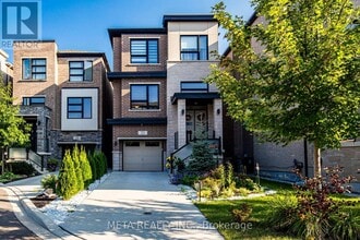 Building Photo - 23 Hollyhock Ct