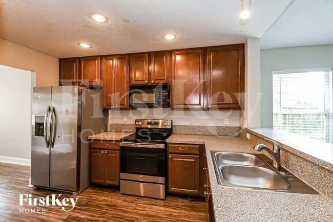 Building Photo - 8006 Welbeck Ln