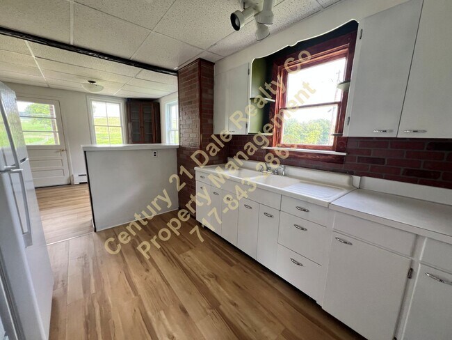 Foto del edificio - 1350 Craley Rd