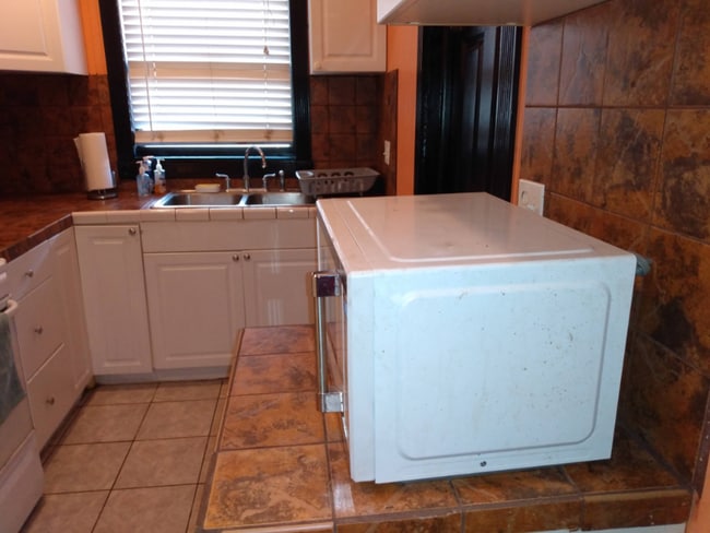 Foto del edificio - 6434 Mockingbird Ln S