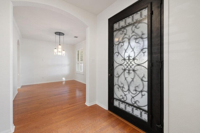 Building Photo - 908 Golden Palomino Ct