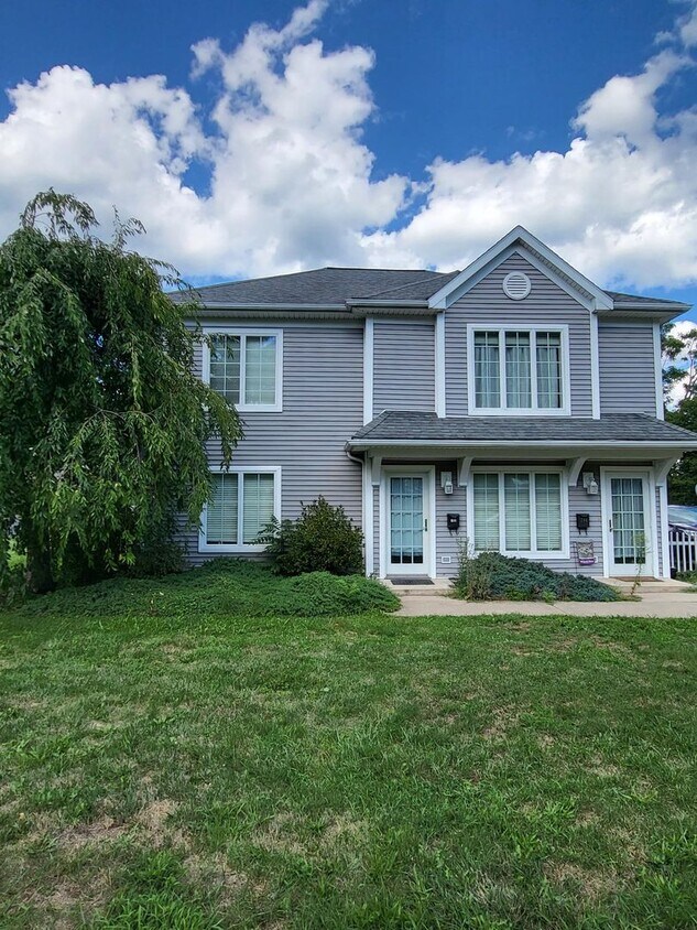 244 N Hampton St, Lock Haven, PA 17745 Room for Rent in Lock Haven