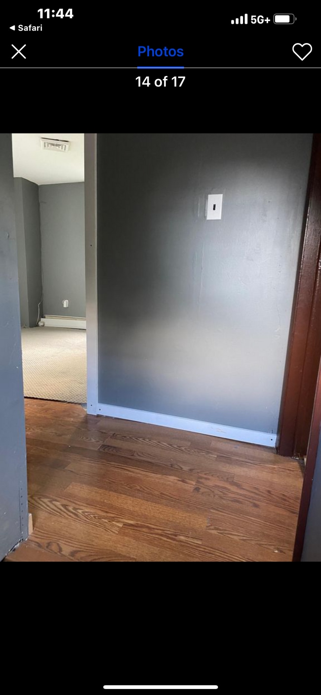 Building Photo - 10 Glenwood Ave