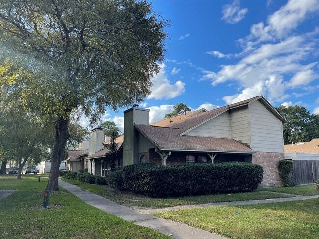 Foto del edificio - 12335 W Village Dr