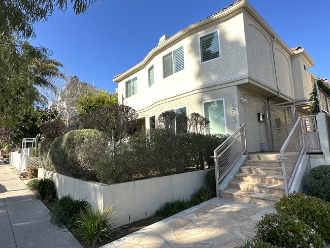 1253 23rd Street, Santa Monica - 1253 23rd St