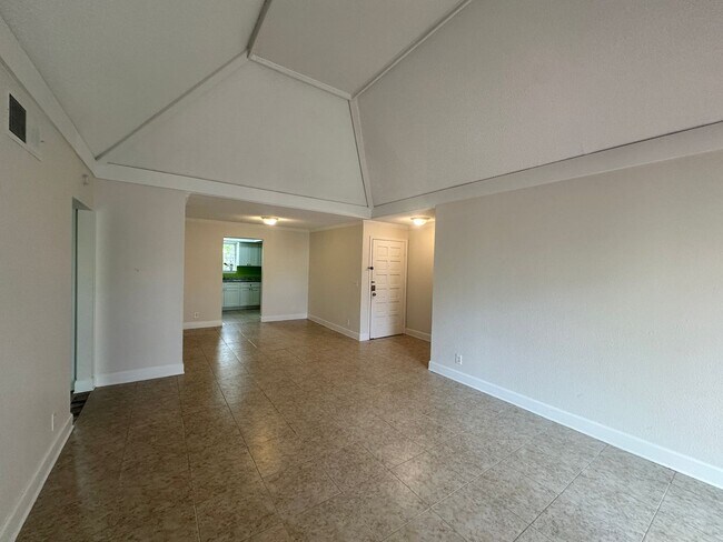 Foto del edificio - 3915 Toreador Ct