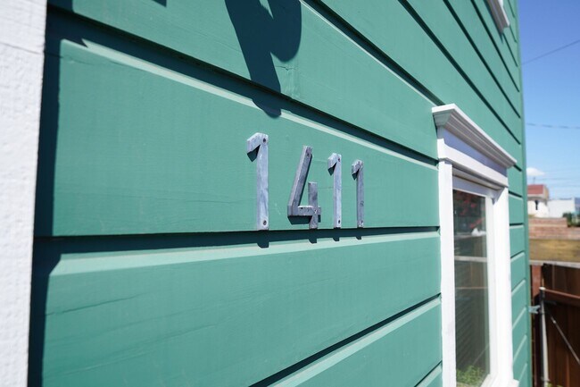 Foto del edificio - 1411 Peralta St