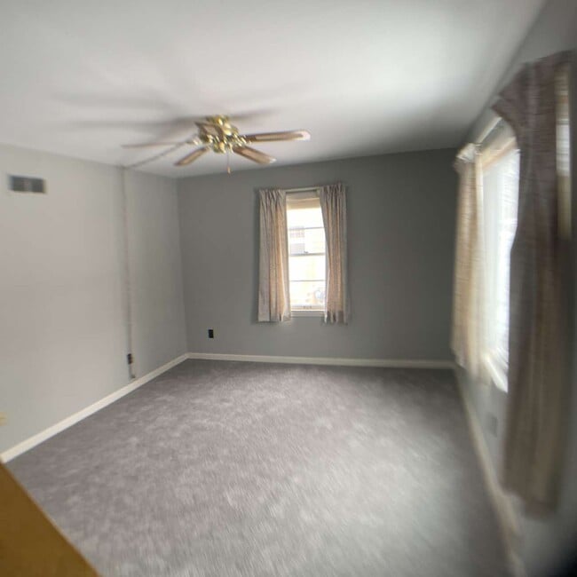 Building Photo - 3817 N 86th St
