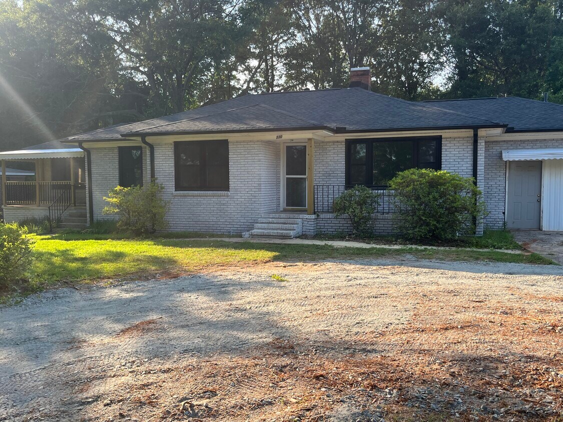 Foto principal - 220 Summey St