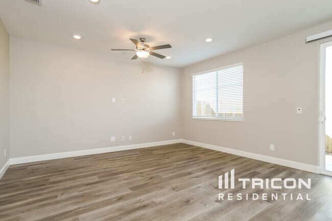 Foto del edificio - 2680 River Rd Ln