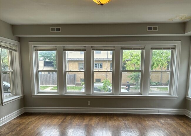 Foto del edificio - 4908 N Francisco Ave