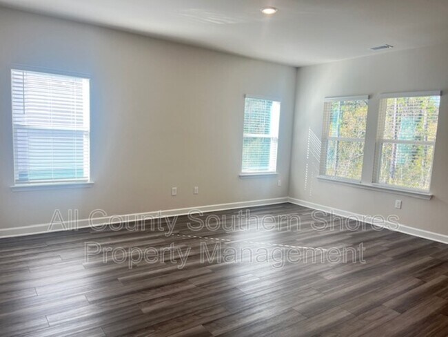 Building Photo - 4248 Falls Oaks St