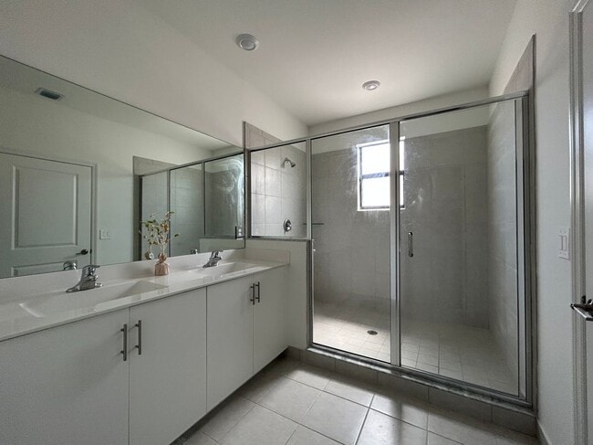Building Photo - 24030 SW 119th Pl