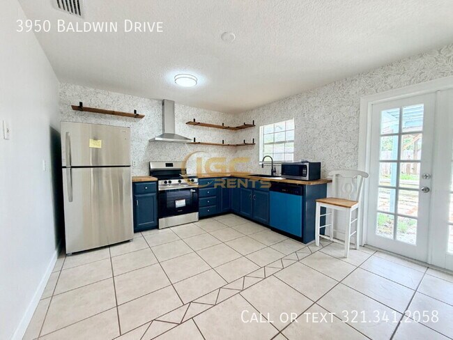 Building Photo - 3950 Baldwin Dr