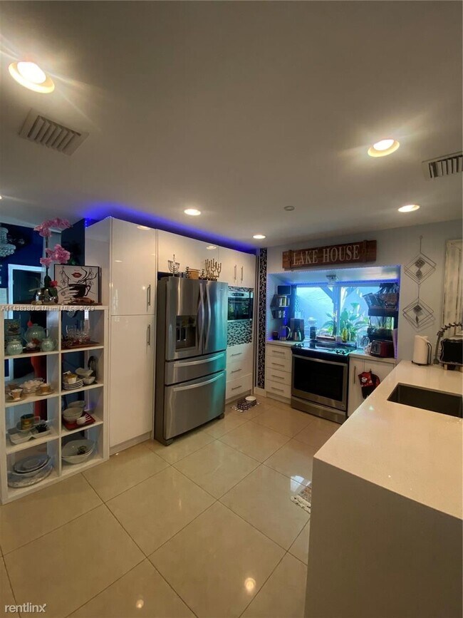 Foto del edificio - 3 br, 2 bath House - 3960 SW 84th Ter # 3960