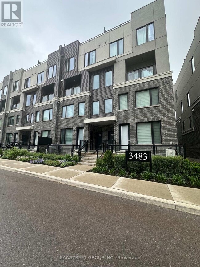 Building Photo - 3483-3483 Widdicombe Way