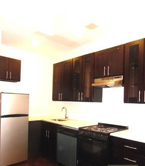 Foto principal - 909 Nostrand Ave